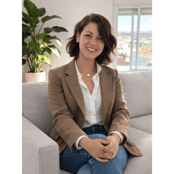Laia Fuster asesora inmobiliaria en La Pobla de Mafumet